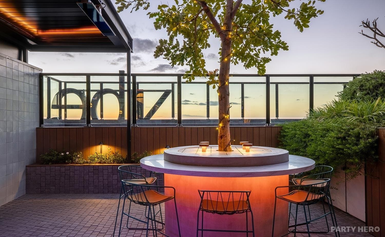 Above 319 at Vibe Hotel Darling Harbour - party venue hire