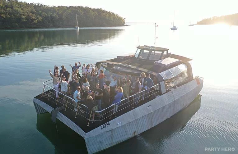 YKnot Cruises
