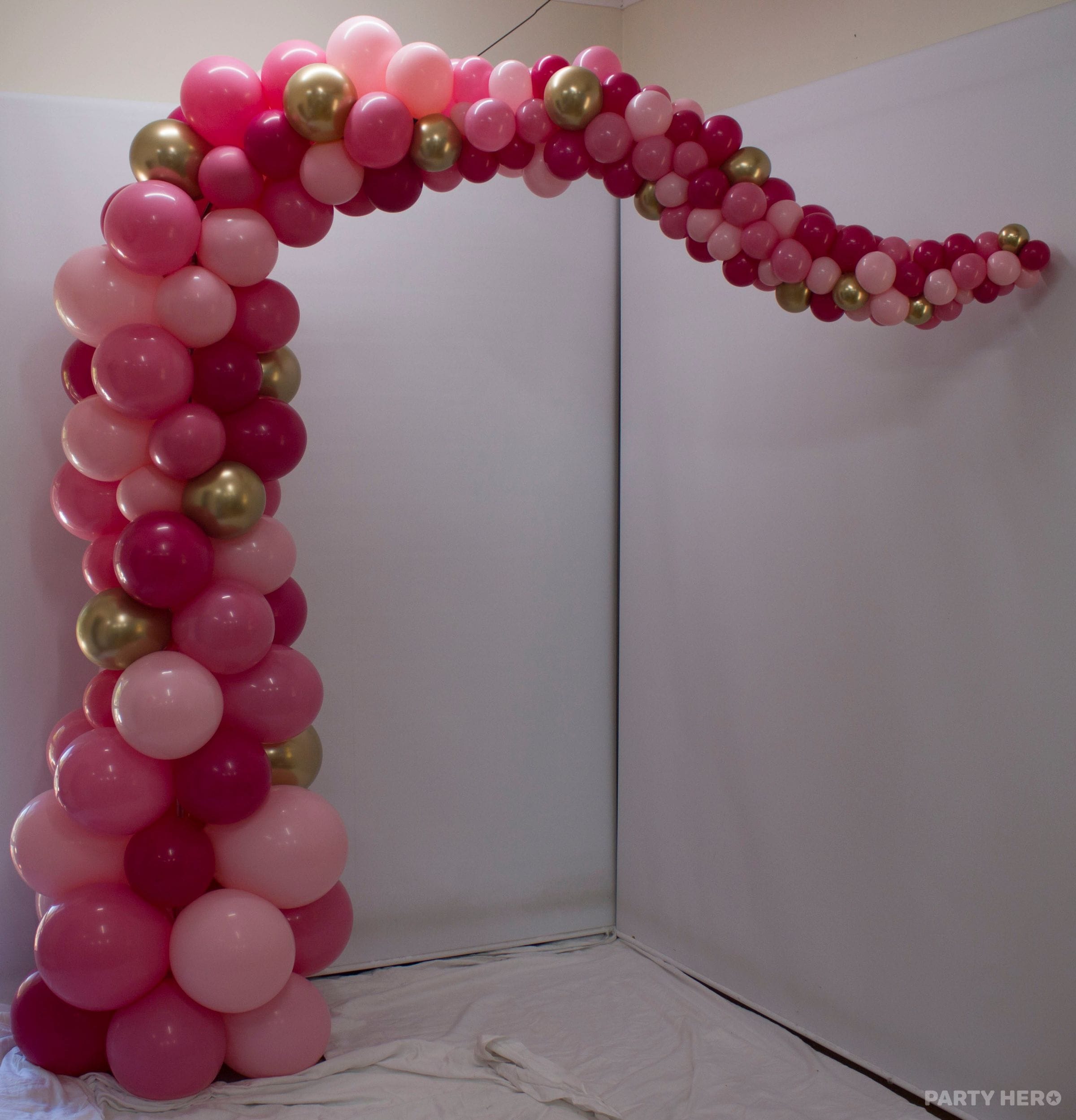 Balloon Saloon activity in Sydney - group bookings