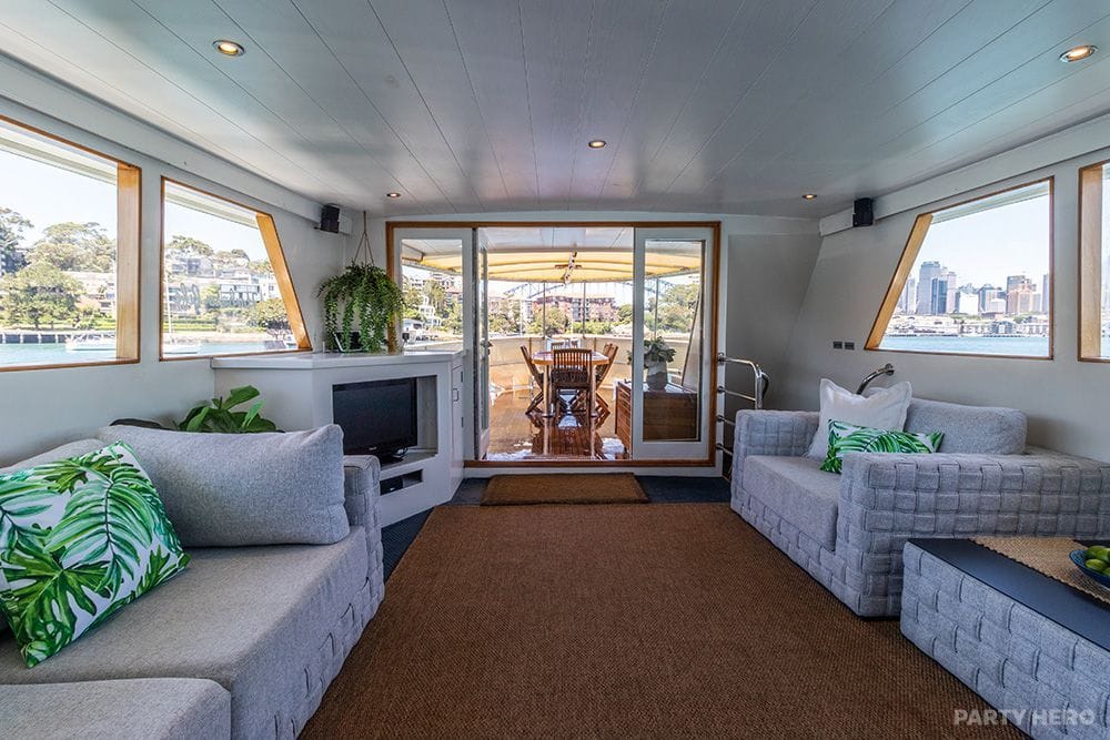 John Oxley yacht hire on Sydney Harbour