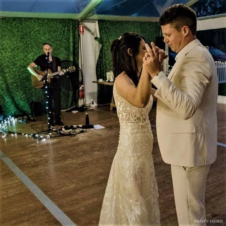 Mark Dabin Music - guitarist for events in Wollongong