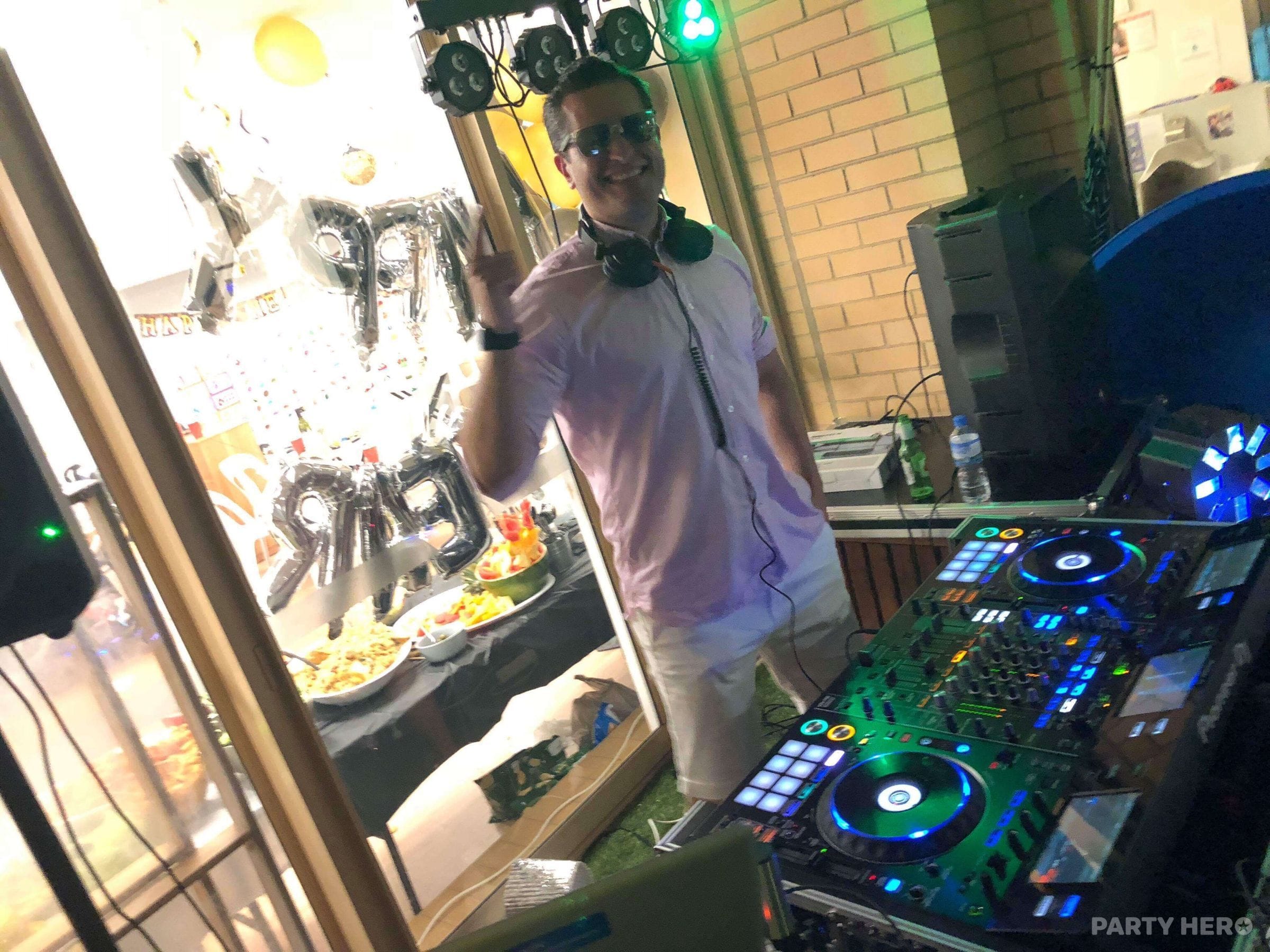 Party DJ Hire Sydney - dj hire in Sydney