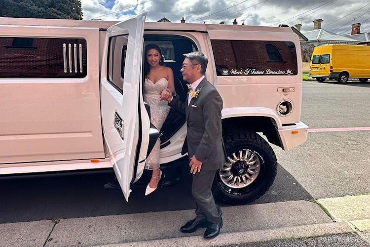 Wheels Of Fortune Limousines - Hummer hire in Melbourne