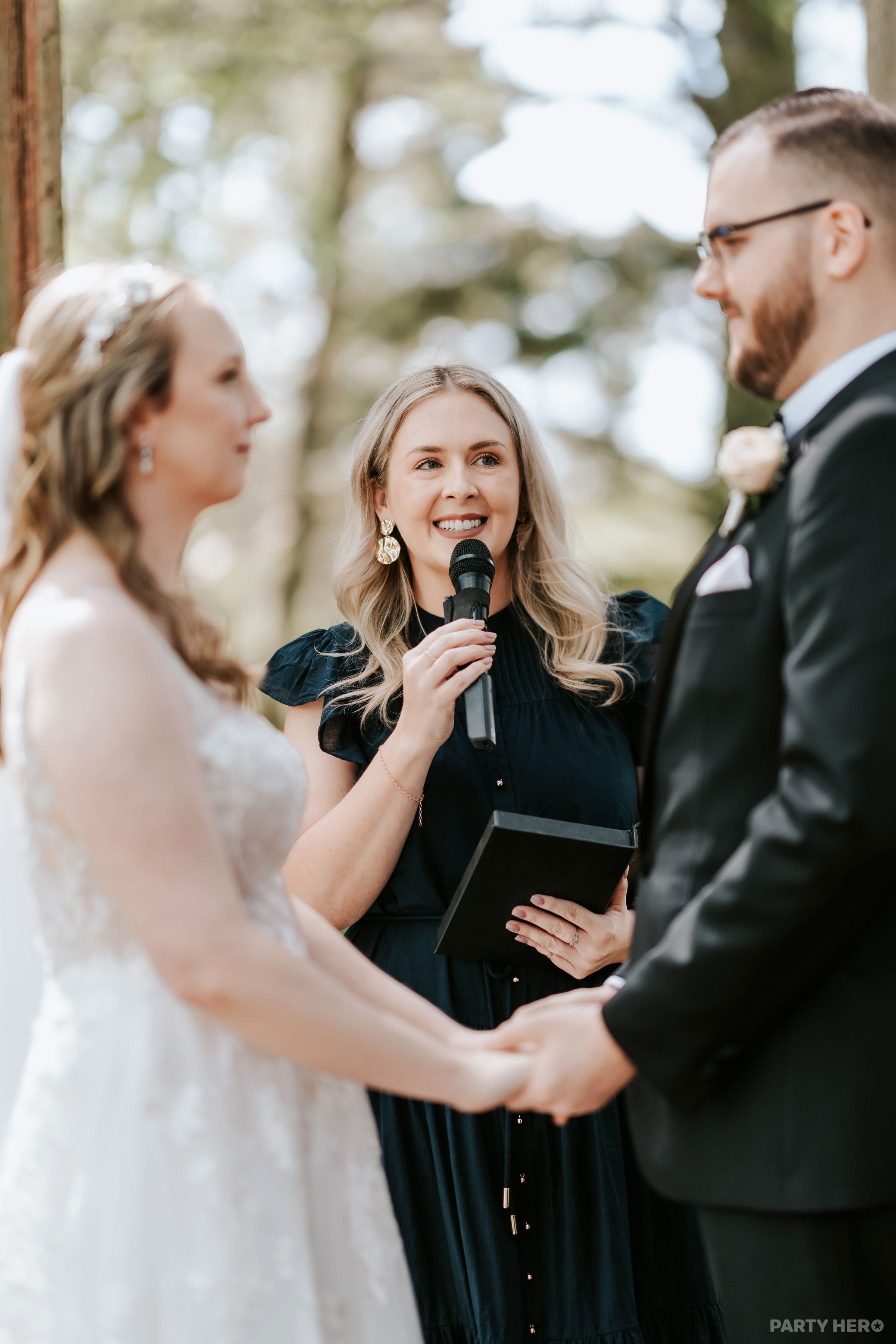 Let's Say I Do Celebrant - celebrants in Wollongong