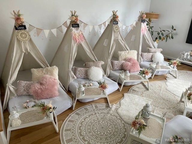 Little Teepee Sleepovers - balloon and party decorations in Port Stephens
