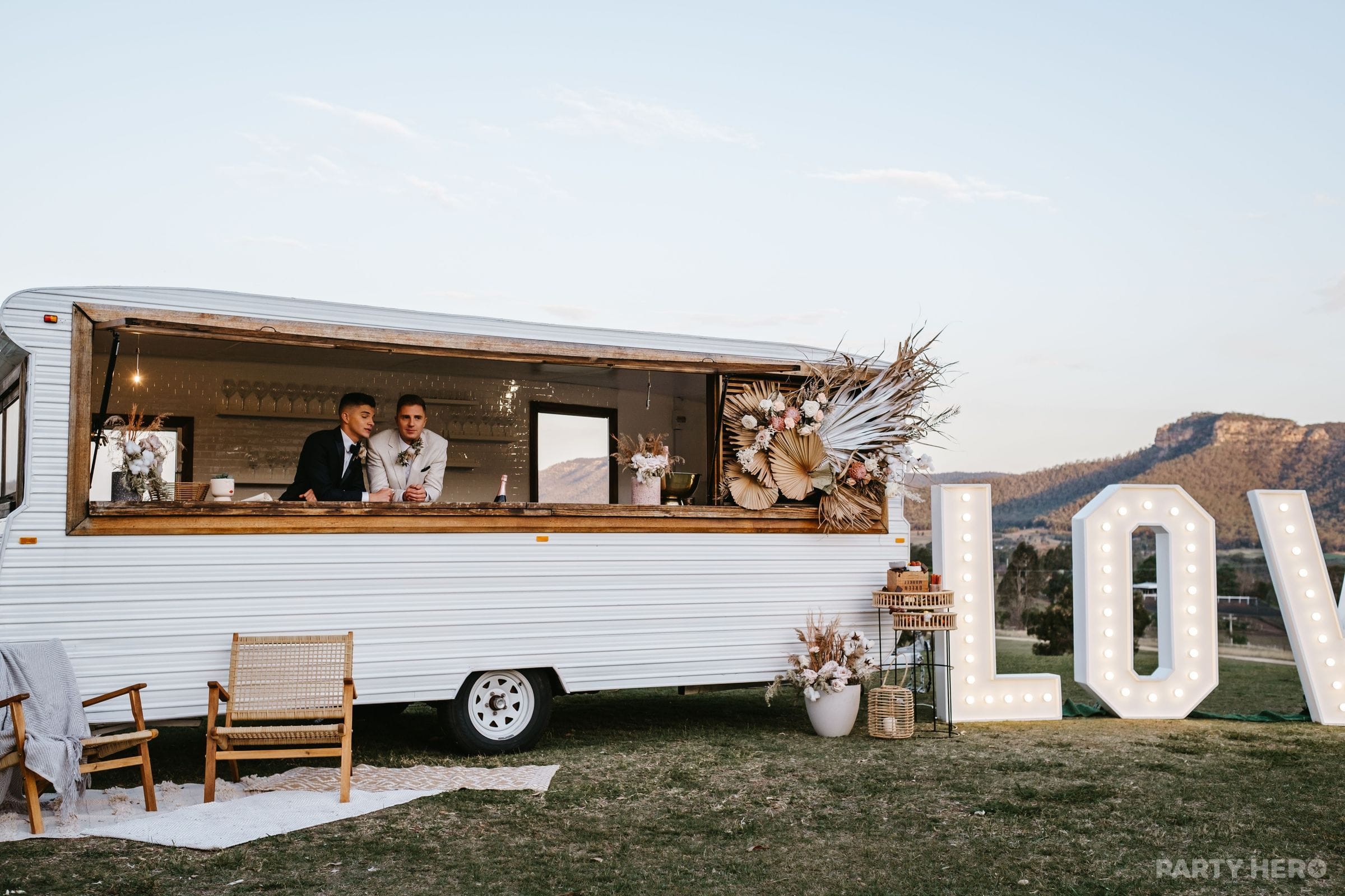 Boozy Suzie Caravan Bar - catering in Newcastle