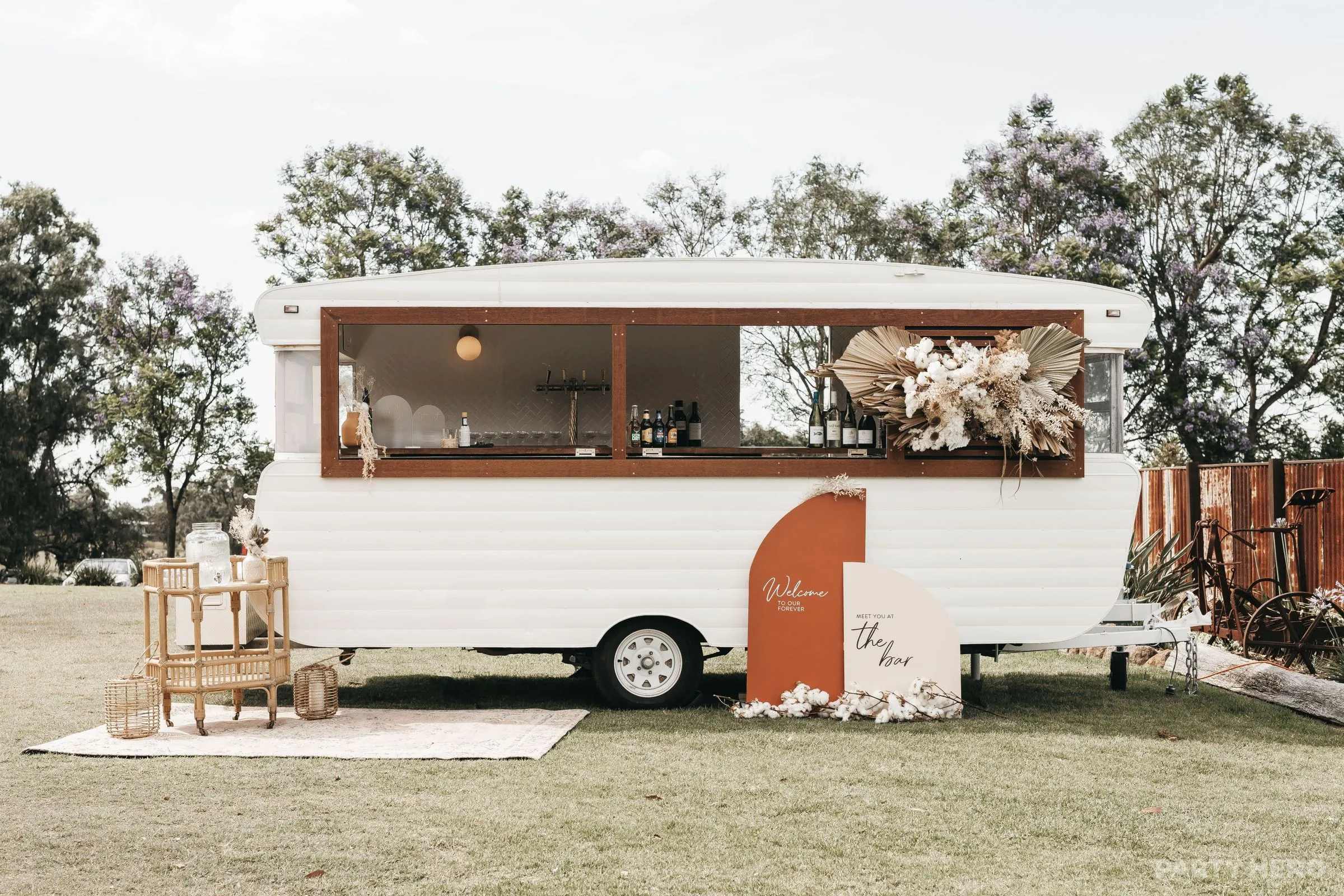 Boozy Suzie Caravan Bar