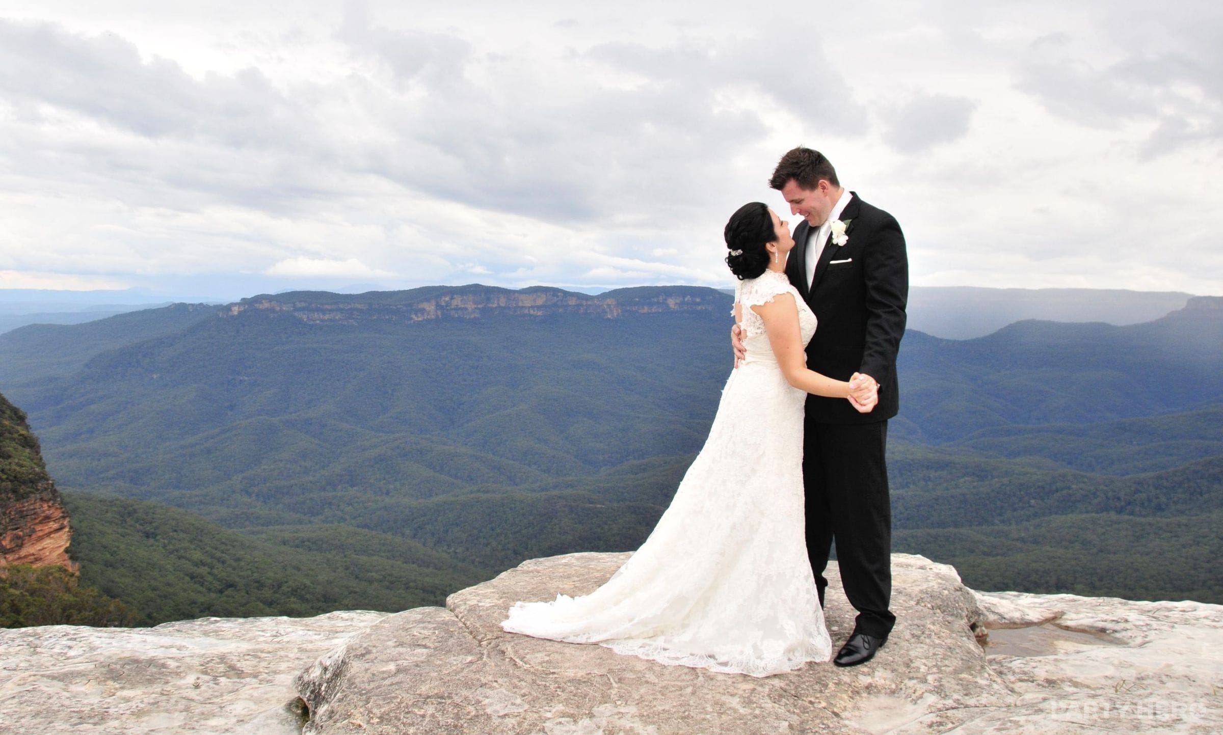 Love In The Mountains - wedding celebrant in the Blue Mountains