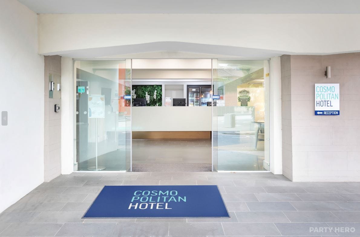 Cosmopolitan Hotel - hotel in St Kilda
