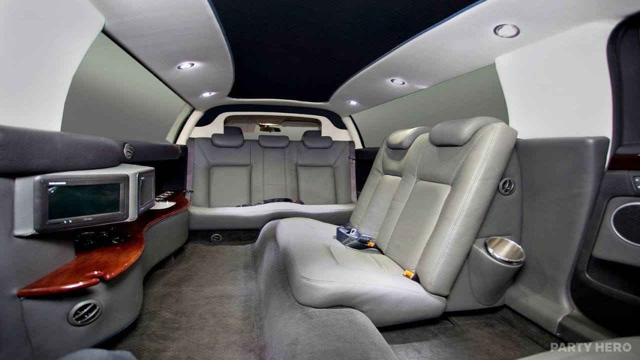 All Districts Limousines activity in Sydney - group bookings