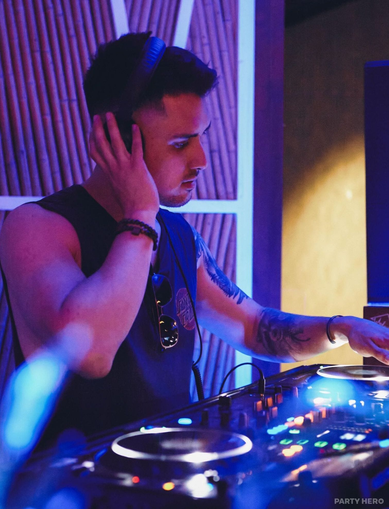 Vibes AV & DJ Hire activity in Sydney - group bookings