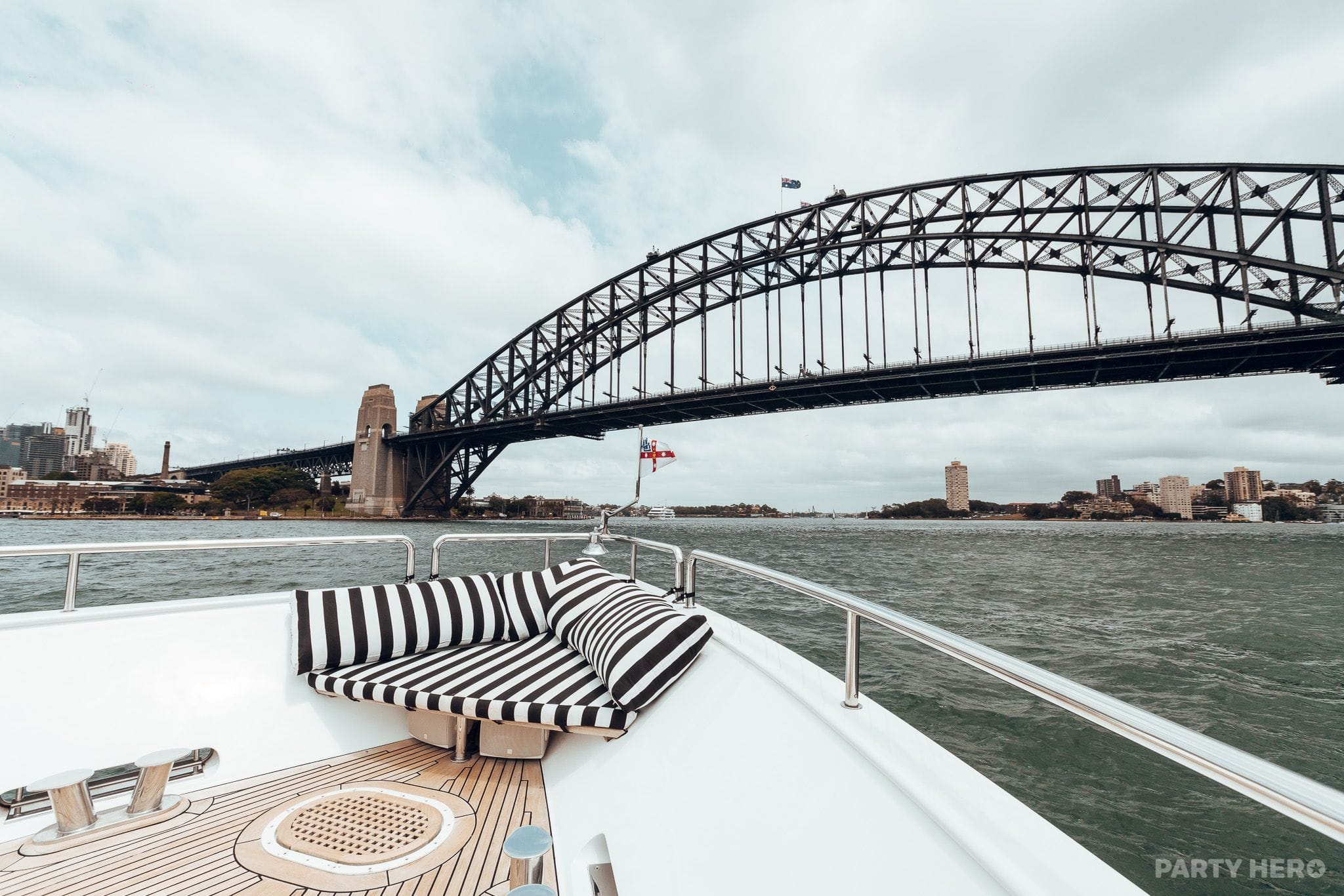 Oscar II - boats in Sydney
