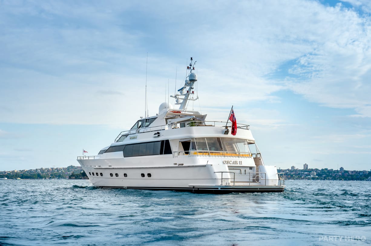 Oscar II - boats in Sydney