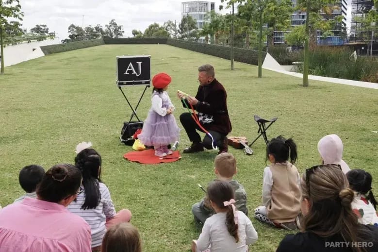 AJ Magic Show activity in Sydney - group bookings