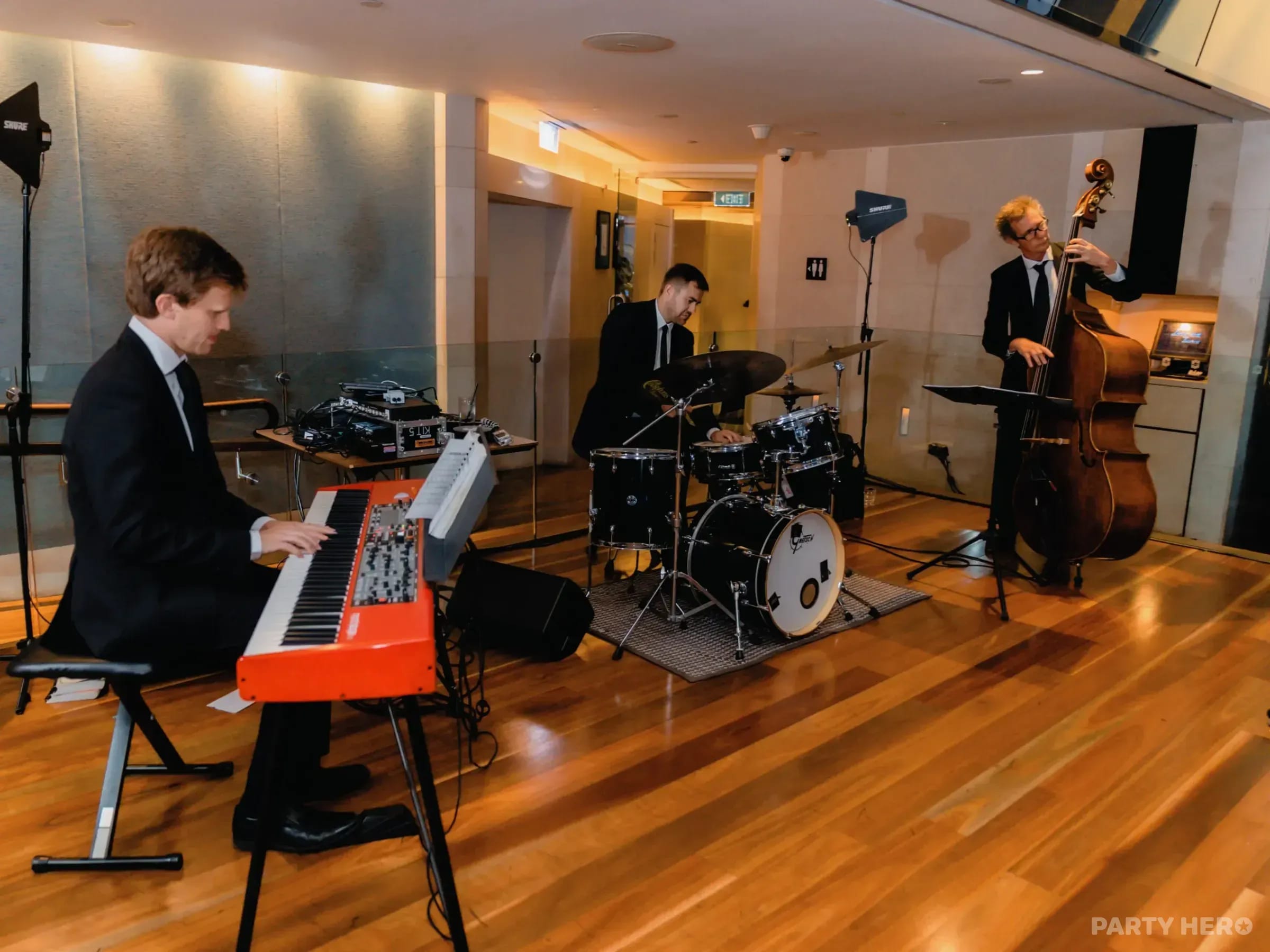 Natalie Claire Entertainment - guitarists in Sydney