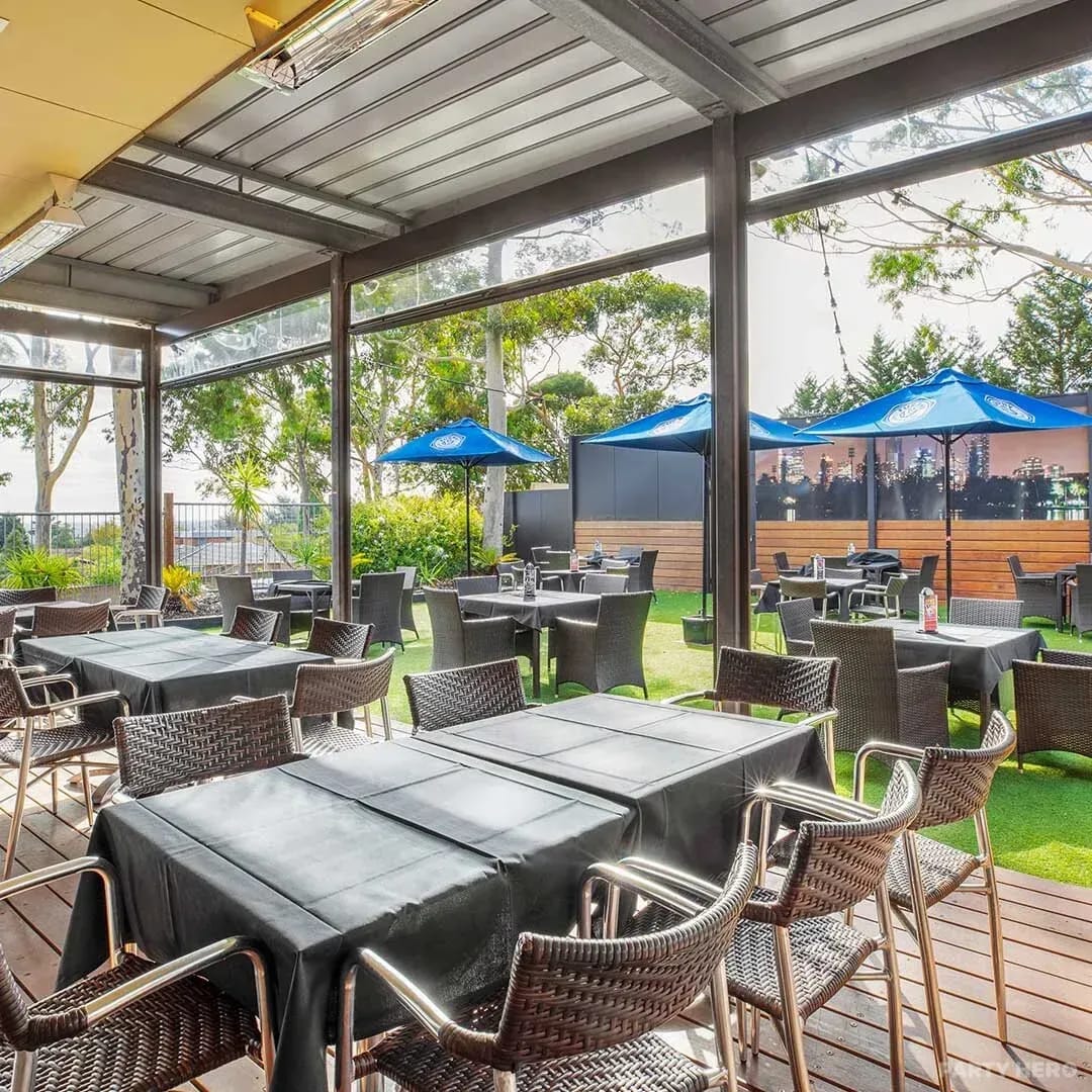 Shoppingtown Hotel - party venue in Melbourne