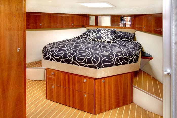 Seaduction - Sydney Harbour boat hire