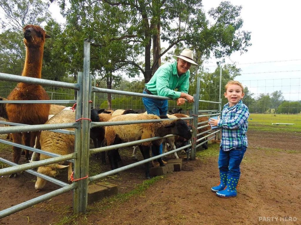 EWE Nique Hobby Farm - wildlife experiences in Brisbane