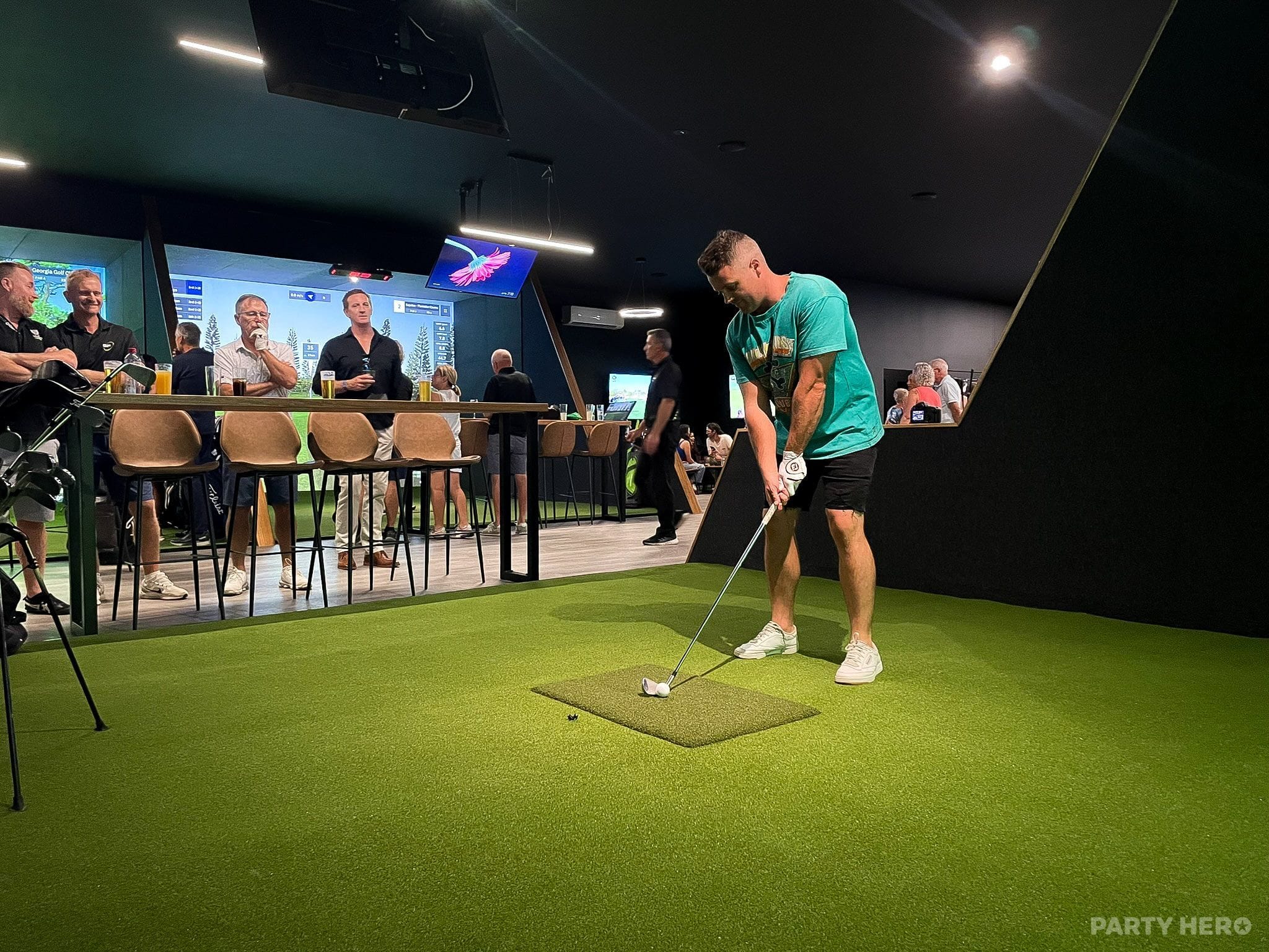 Smash Factor Indoor Golf & Bar - mini golf in Wollongong