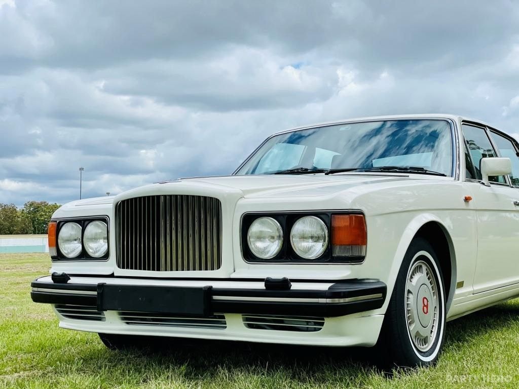 A Golden Roller - wedding car hire in Brisbane