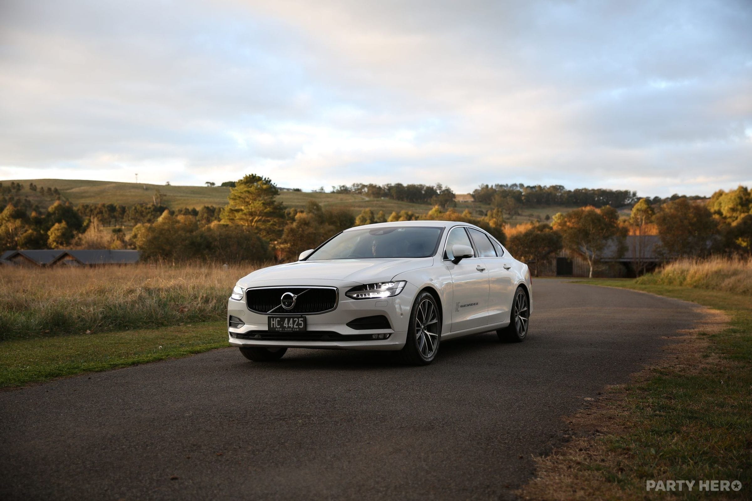 Highlands Chauffeured Hire Cars - wedding car hire in the Southern Highlands