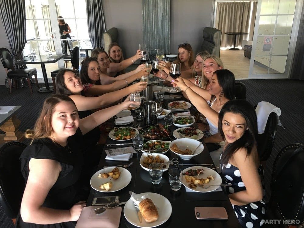 Cheers Bus - wine tours in the Hunter Valley