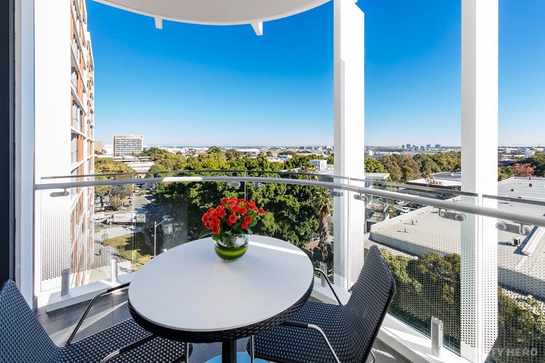 Meriton Suites Mascot Central - serviced apartments in Sydney