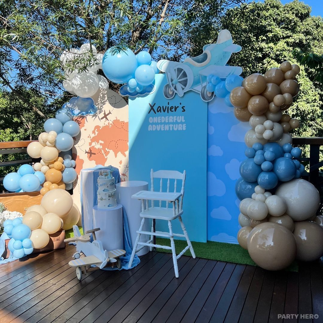 Brooke's Party Hire - balloon and party decorations in Brisbane