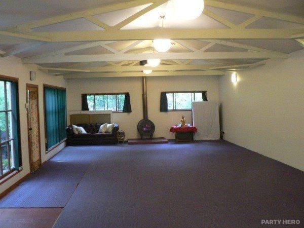 Kanimbla View Clifftop Retreat - party venue in the Blue Mountains