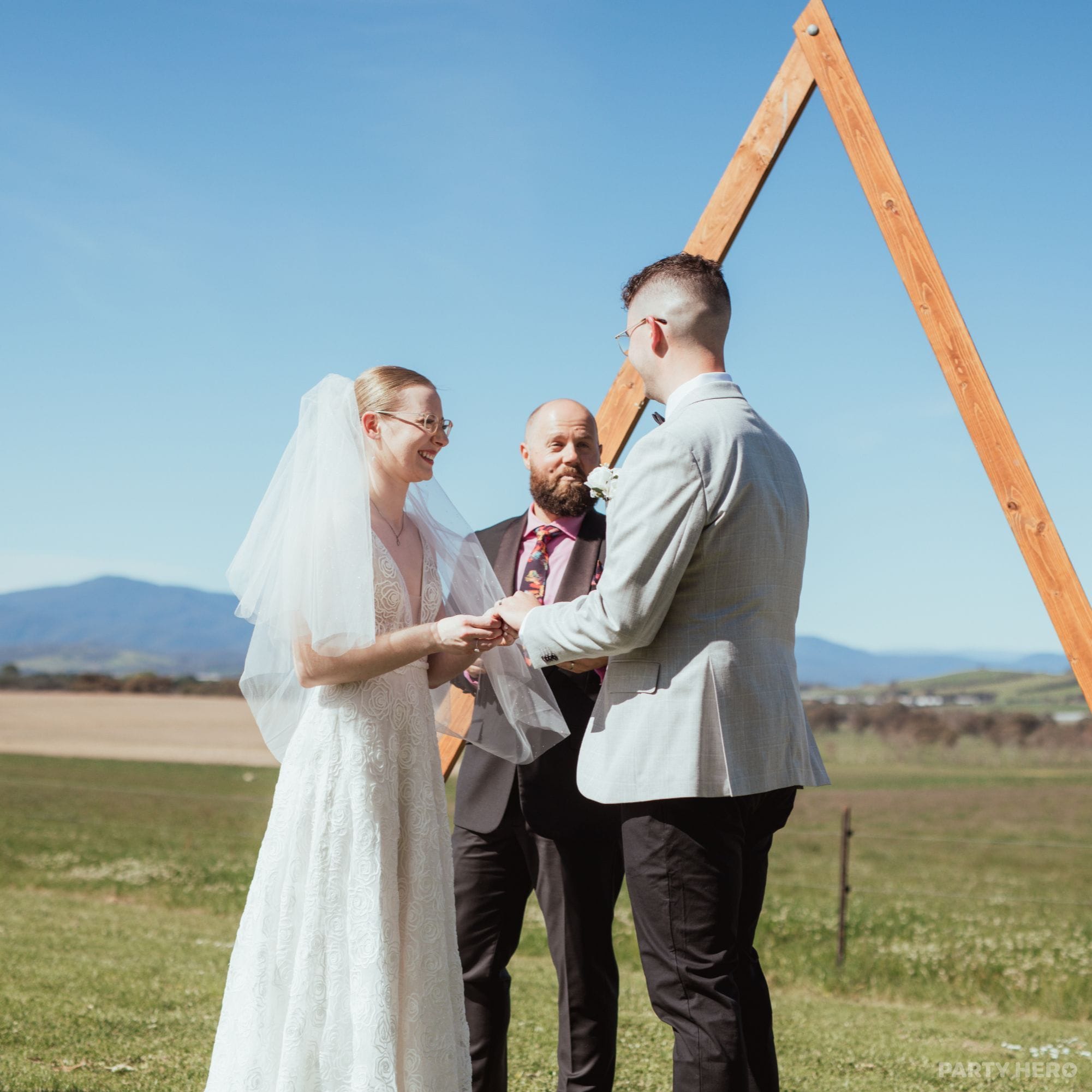 Ceremonies By Shaun - wedding celebrant in the Yarra Valley