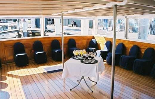 Bennelong - Sydney Harbour boat hire