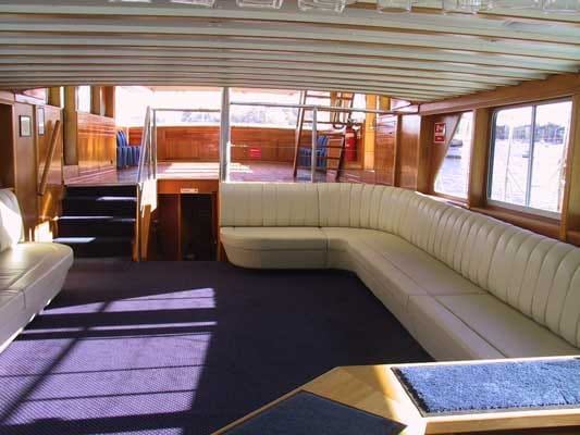 Bennelong - Sydney Harbour boat hire