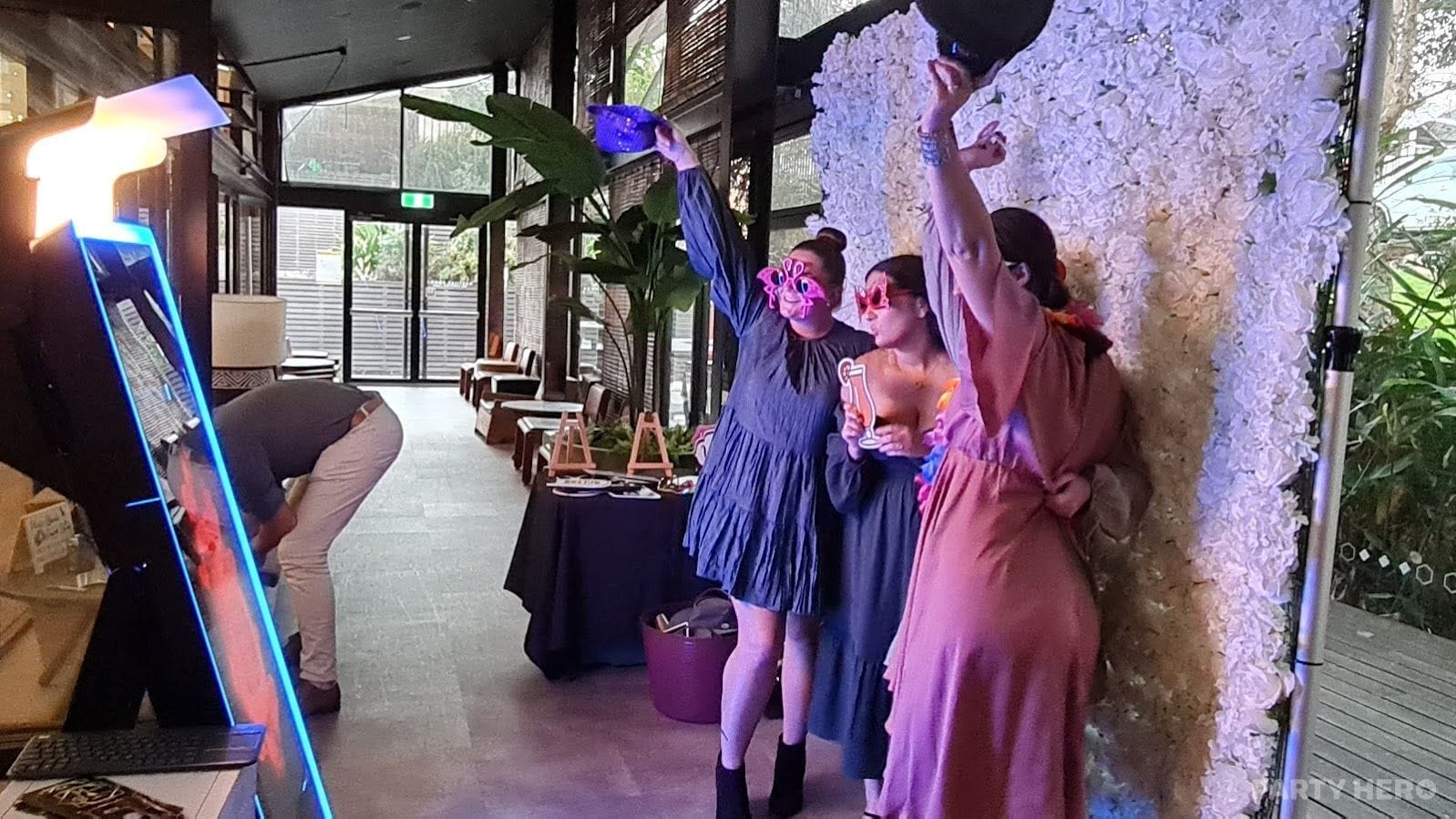 Hunter Valley Mirror Booth - photobooth hire in the Hunter Valley