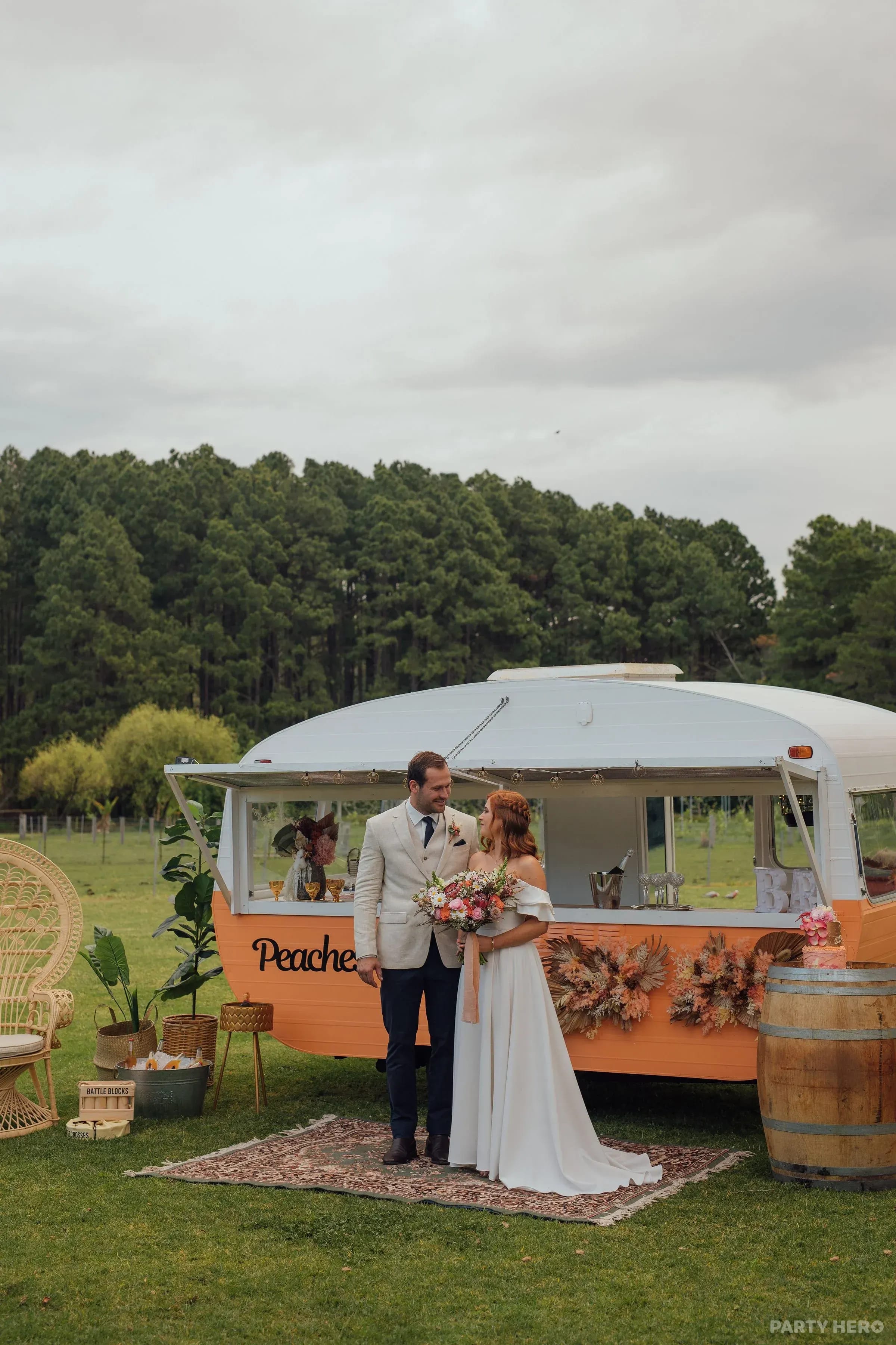 Peaches Vintage Caravan Bar - catering in Newcastle