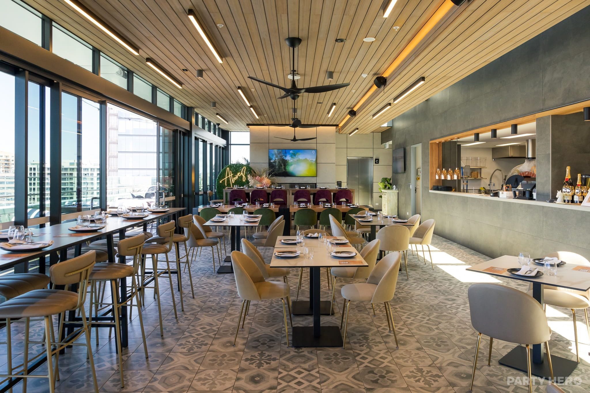 Above 8 - party venue in Sydney