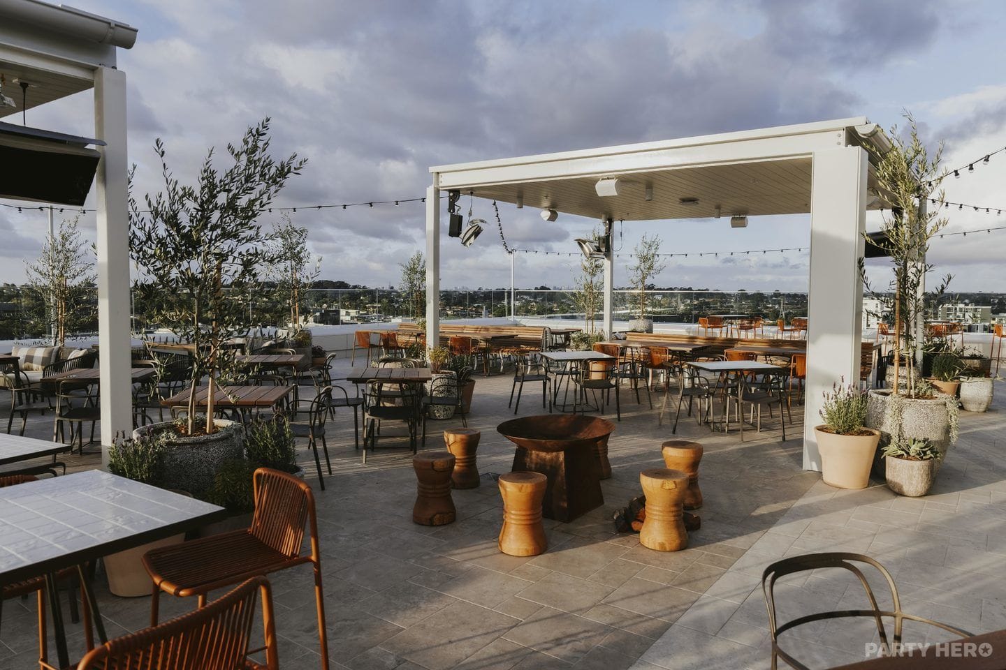 Lady Banks Rooftop - party venue in Sydney